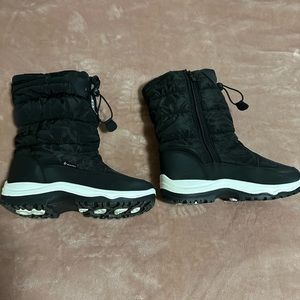 Winter snow boots